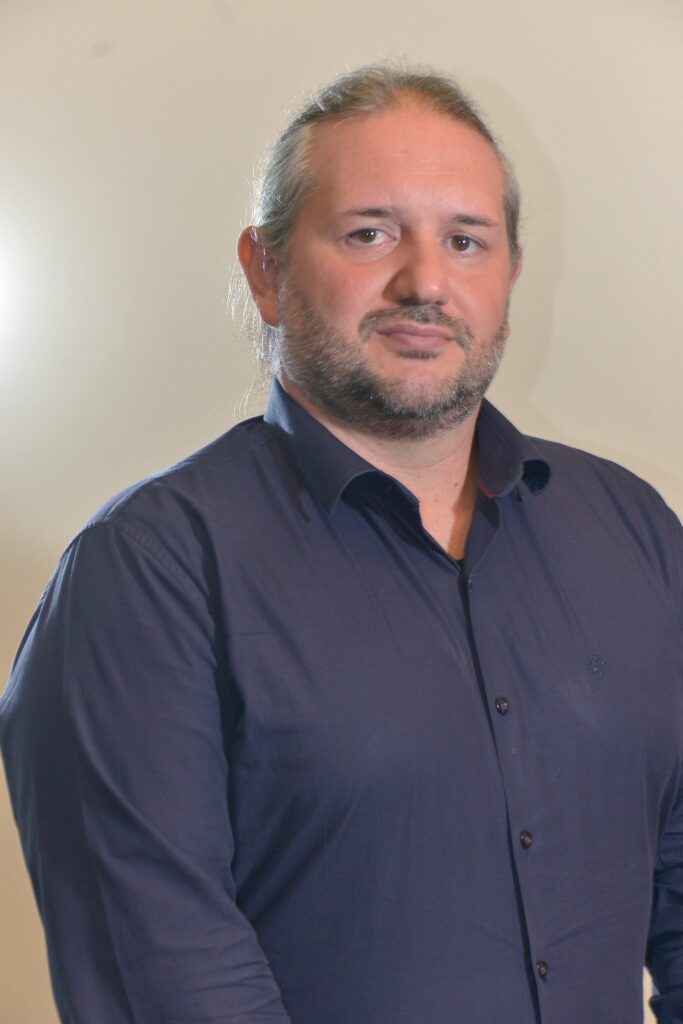 carlos eduardo carvalho chaves (2) (002)